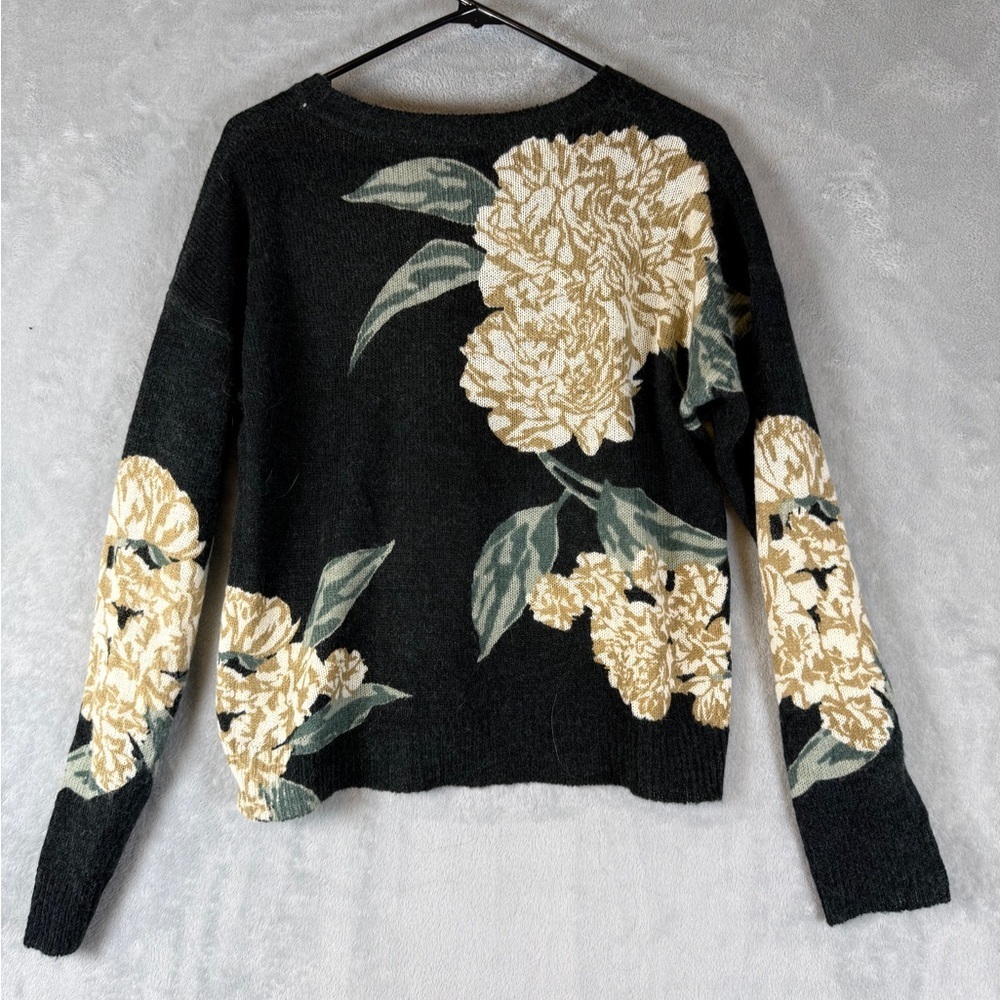 Vince Camuto Floral Sweater Medium long Sleeve - Picture 3 of 5